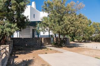 Beachside House in Naousa - 3