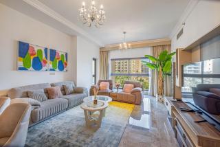 Fairmont North 2BR Balcony Sea View - Dubai - 6