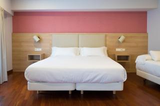 Hotel Parking Miradoiro de Belvís - Santiago di Compostela - 3