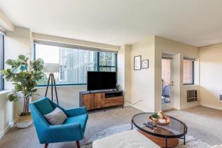 Blueground Old Town gym lounge nr park PDX-18 - 8