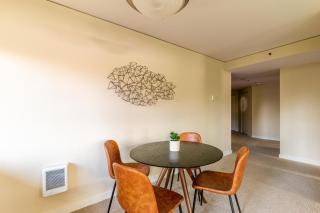 Blueground Old Town gym lounge nr park PDX-18 - 4