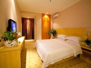 Nanning Hawks Holiday Hotel - Nanning - 1
