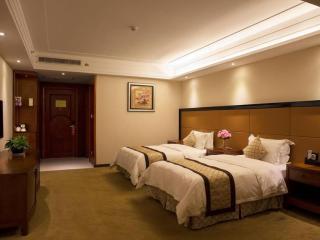 Auspicious Hotel - 9