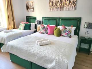 4 Bedrooms Apartment By Sensational Stay Short Lets & Serviced Accommodation - Edinburgh - 3