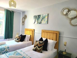 4 Bedrooms Apartment By Sensational Stay Short Lets & Serviced Accommodation - Edinburgh - 4