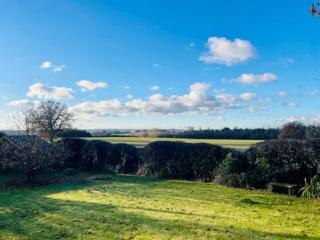 Beautiful Character Cottage in the Country - Chipping Norton - 1