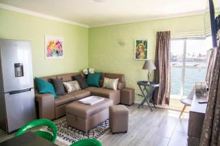 Home @ Eleven - Jeffreys Bay - 4