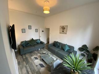 Huge 7 Bed Home For Groups - Liverpool - 8
