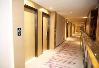 Lavande Hotel Xi'an 1st Fengcheng Road Municipal Library Metro Station - 1