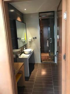 IU Hotel Kunming Jinma Bijifang Joy City - 1