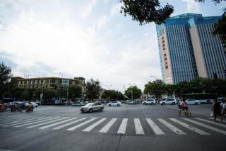IU Hotels·Yinchuan Railway Station - Yinchuan - 4