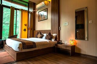 Hill Stream Resort and Spa - 7