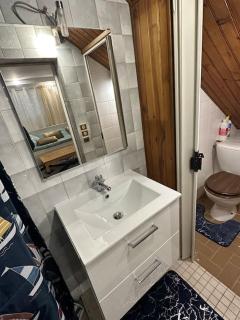 *cocon*indépendant proche de l’aéroport et gares - 1