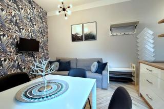 Wild & Huge comfy apartment 5 min to Main Square - Krakow - 6