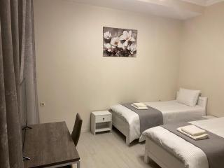 Cultural Crossing Hotel - Tiflis - 8