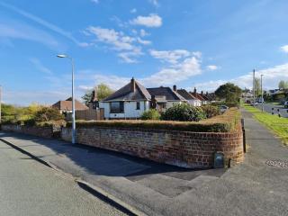 Laragh situated in the heart of Conwy County - Deganwy - 2