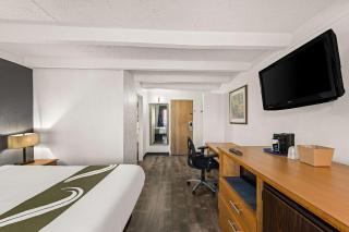 Quality Inn & Suites near I-480 and I-29 - Council Bluffs - 5