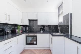 Luxury 2 Bed Flat in Central London - 5