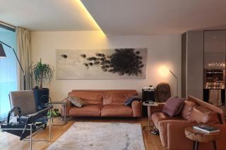 Exceptional calm 3BR, 2.5BA apartment with patio, pool & gym - Prague - 9