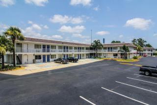 Motel 6-Jacksonville, FL - Orange Park - 9