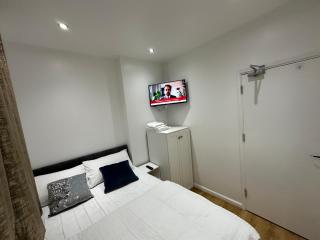 Smart Cosy/Small Double Room in Oakridge Road Bromley - Lewisham - 3