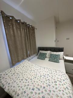 Smart Cosy/Small Double Room in Oakridge Road Bromley - Lewisham - 0