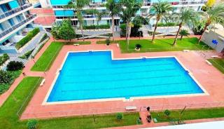 Estupendo Apartamento en Residencial - Gandía - 0