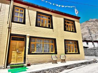 Green Tara Mud House by StayApart - Kaza - 0