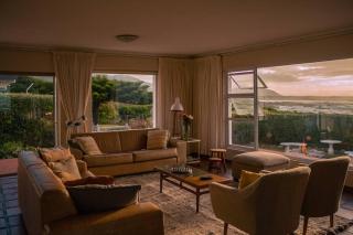 Seafront Family Getaway, Vermont - 9