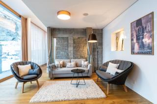 Luxus-Mountain-Suite Rocca Bella mit Dampfbad & saisonalem Aussen-Pool - Flims - 9