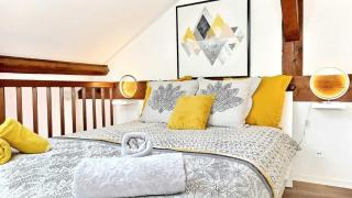 Yellow Home-by So'SerenityHome-balcon vue montagne-mezzanine - Cluses - 1