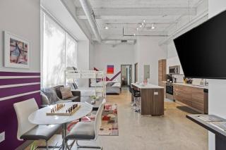 Stunning Downtown Apartment with Pool, Laundry, Parking - Dallas - 9
