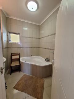 Swakop central apartment, private garden - 8