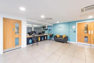 Inviting Modern Private Ensuite Rooms at St Davids Student Accommodation for Students Only - Swansea - 7