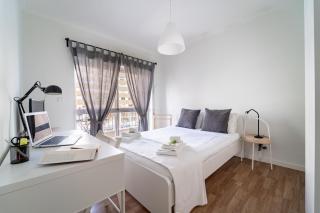 Alvares Araújo - Apartamento Familiar perto da Estação de Comboios - 0