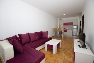 Akacia Oasis Cozy 1 Bedroom by the Sea - Bečići - 3