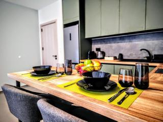 Central Park Galleria - 4