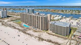 Beachfront Condo w/ View & Pool, Sleeps 8 - Orange Beach - 9