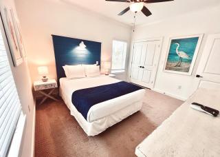 Beautiful 3br/25ba w/ Kayak access, Sleeps 10 - Orange Beach - 5