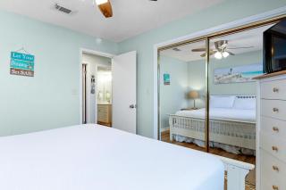 Beach View 3br/2ba w/Pools Sleeps 8 - Orange Beach - 7