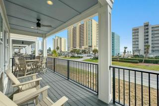 New Listing! Luxury Home, Sleeps 10 w/ Shared Pool - Gulf Shores - 6