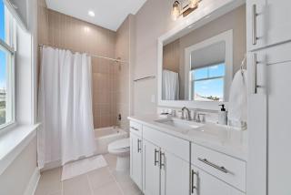 New Luxury Home, 3BD/4BA w/ pool & beach access - Gulf Shores - 2