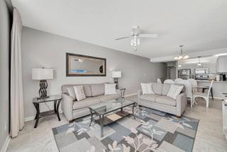 Stunning Views, 3BD/2BA w/ Private Balcony - Orange Beach - 6