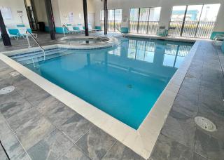 Beautiful 3BR/2BA Beachfront Condo,Sleeps 8 - Orange Beach - 1
