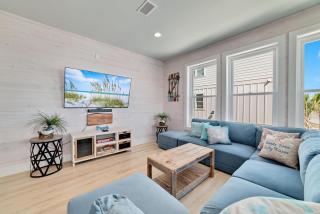 New Coastal Cottage w/ Gulf View, Shared Pool - Gulf Shores - 8