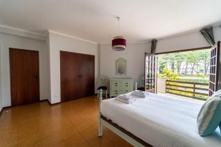 Amorosa Villa, 500m from the beach by House and People - Amorosa - 8