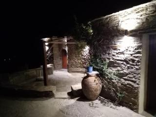 XOXLAKAS STONE HOUSE - ΧΟΧΛΑΚΑΣ ΠΕΤΡΙΝΟ ΣΠΙΤΙ - Andros - 4