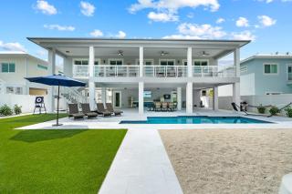 Luna Light ~ Waterfront ~ Pool ~ Dock ~ Views - Marathon - 8
