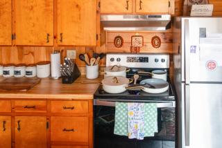 Hot Tub, Fire Pit and Fall Views, Near Polar Express - 2