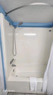 Oceanfront Efficiency T406 - Myrtle Beach - 3